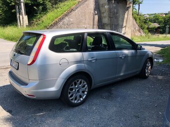 Ford Focus 1,6 i 74 kw - 4
