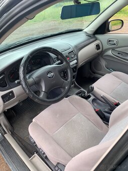 Almera 1.5 benzín 2002 - 4