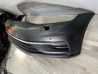 VW GOLF 7 LIFT 16-20 nárazník OST+4xPDC + 3xmřížka - R7H - 4