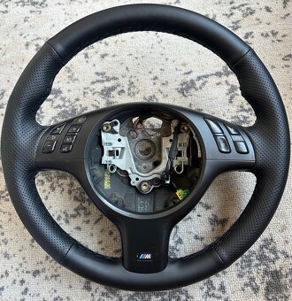 Volant M-paket e46-e39-e53-x5 - 4