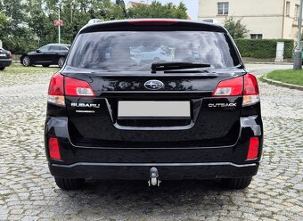 Subaru Outback - 2,5i 127 kW Executive ČR 2.maj - 4