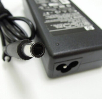 AC adapter nabijecka HP - 4