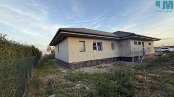 Prodej rodinného domu 179 m² + garáž 49 m², pozemek 899 m²,  - 4