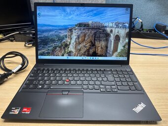 Notebook Lenovo ThinkPad E15 Gen 2 - AMD Ryzen 7 - 4