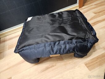 Nový pelíšek tmavěmodrý hexagon Qiushi 62×50×19 cm - 4