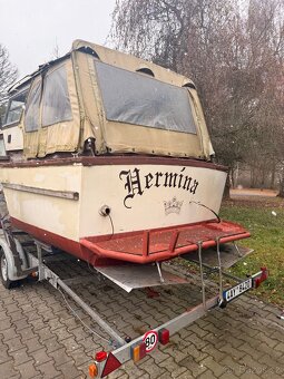 Motorová kajutova loď - 4