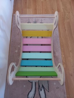 Hinta dřevěná houpačka duha - 4