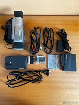 Digitálí kamera Panaonic DX110 (MiiDV) - 4