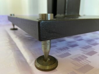 DVA KOVOVÉ STOJANY NA REPRODUKTORY - 4