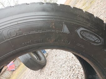 Pneu 295/60 R22,5 protektor - 4