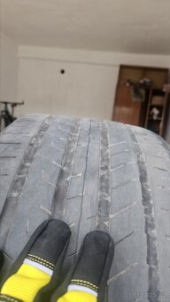 235/35/19 Matador, Pirelli - 4