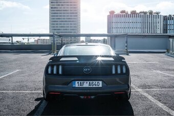 Ford Mustang 5.0 - 4