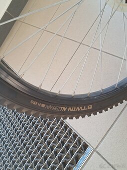 Prodám BTWIN Dětské trekové kolo, 20", 6–9 let - 4
