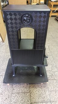 Litinová kamna Jotul F 606 černý lak - 4