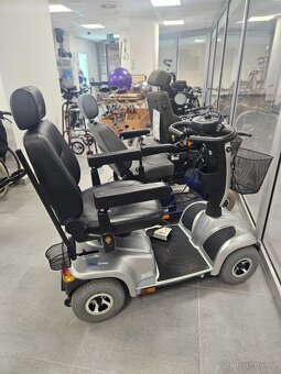 Skútr čtyřkolový Invacare - 4