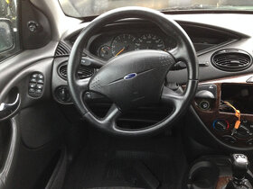 Ford Focus 1,8TDDi 66kW Combi 2000 - díly - 4