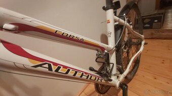 Author Corsa 2011 - 4