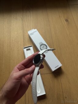Samsung Galaxy Watch 4 Classic 42mm LTE - 4