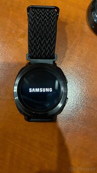 Chytré hodinky Samsung Galaxy Gear sport - 4