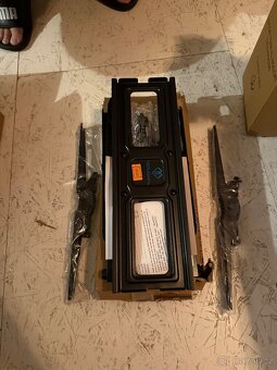 Držák na TV otočný nastavitelný - 4