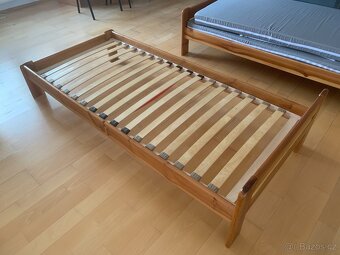 Dřevěná postel z přírodní borovice - barva olše 90x200 B - 4