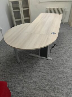 Kancelářský nábytek - 4