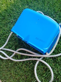 Plastová houpačka - 4