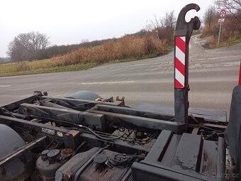 Avia D75 hákový nosič kontejneru - 4