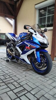 Suzuki GSXR-600 2009 - 4