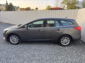 Ford Focus 1,5 TDCi Titanium 1.maj ČR - 4