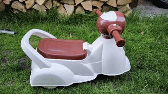 Odražedlo motorka Vespa - 4