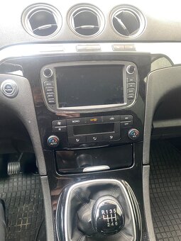 FORD S-MAX - 2.0 TDCi - 4