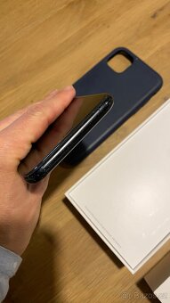 Prodám černý iPhone XR 64GB - 4