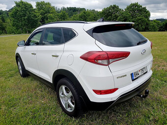 Hyundai Tucson 2.0 CRDi, 4x4, automat - 4