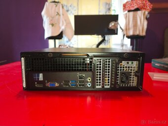 Malý stolní počítač DELL OptiPlex 3020 - 4