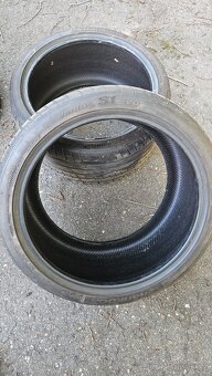 295/30R19 - 4