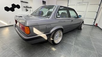 BMW E30 V8 4.0 - 4
