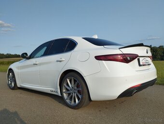 Alfa Romeo Giulia 2.2 JTD 132kw , xenon, 138 tkm, TAŽNÉ - 4