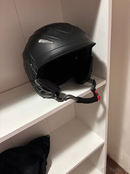 Snowboard s kompletním vybavením - 4