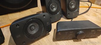 Reproduktory Logitech z906 - 4