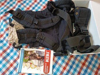 ERGONOMICKÉ NOSÍTKO - 4