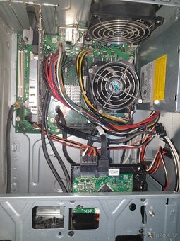 intel core quad 4 jadro 4x 2,5ghz - 4