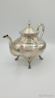 Stříbrná konvice - 4