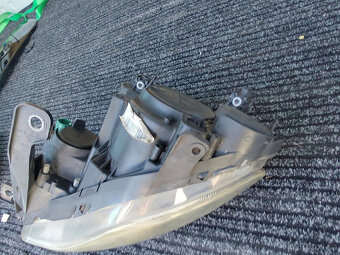 Lancia Delta III díly - 4