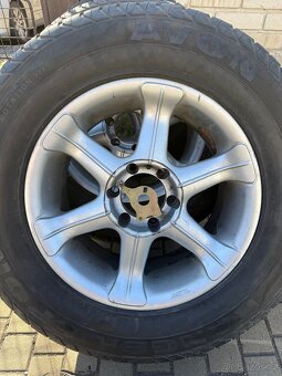 Pneu 285/60 R18 - 4