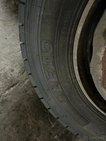 Nákladní pneumatiky záběrové 245 70 R17.5 - 4
