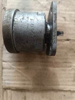 Čidlo otáčkoměru 3 vývodový ZETOR - 4