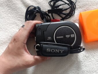 Videokamera Sony DCR-DVD110 (čtěte popis) - 4