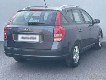 Kia Ceed 1.4CVVT ,  77 kW benzín, 2011 - 4