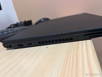 Lenovo T570, i5-7300U, 512GB HDD, 8GB RAM, 15,6", Win 10 - 4